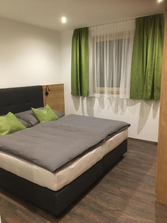 Suot Crapalb Apartment Самнаун Екстериор снимка